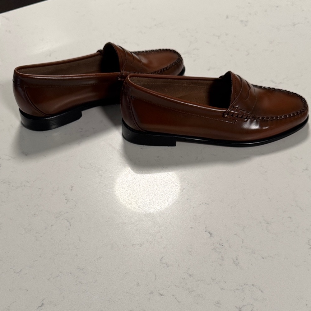 Whitney Weejuns Penny Loafer - Picture 6 of 6